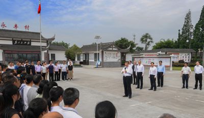 习近平：深入贯彻新发展理念主动融入新发展格局 在新的征程上奋力谱写四川发展新篇章